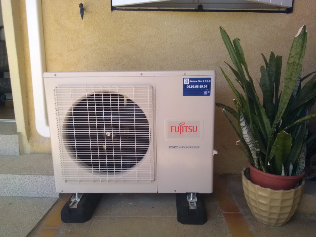 Installation groupe extérieur de climatisation